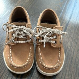 Sperry Toddler Boat Shoes - velcro closure!  Size 8 wide - excellent condition!